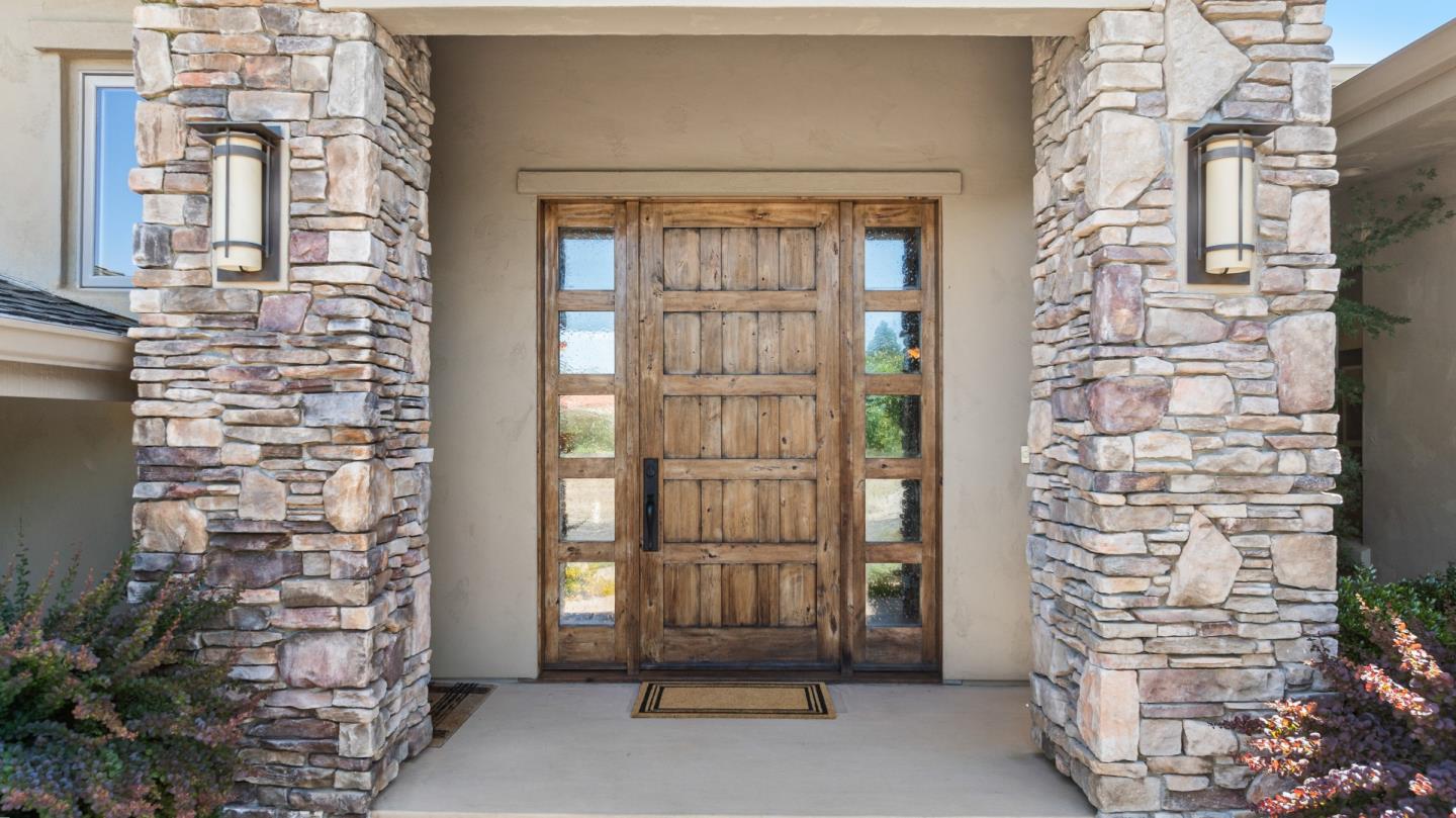 2369 Oak Creek Drive