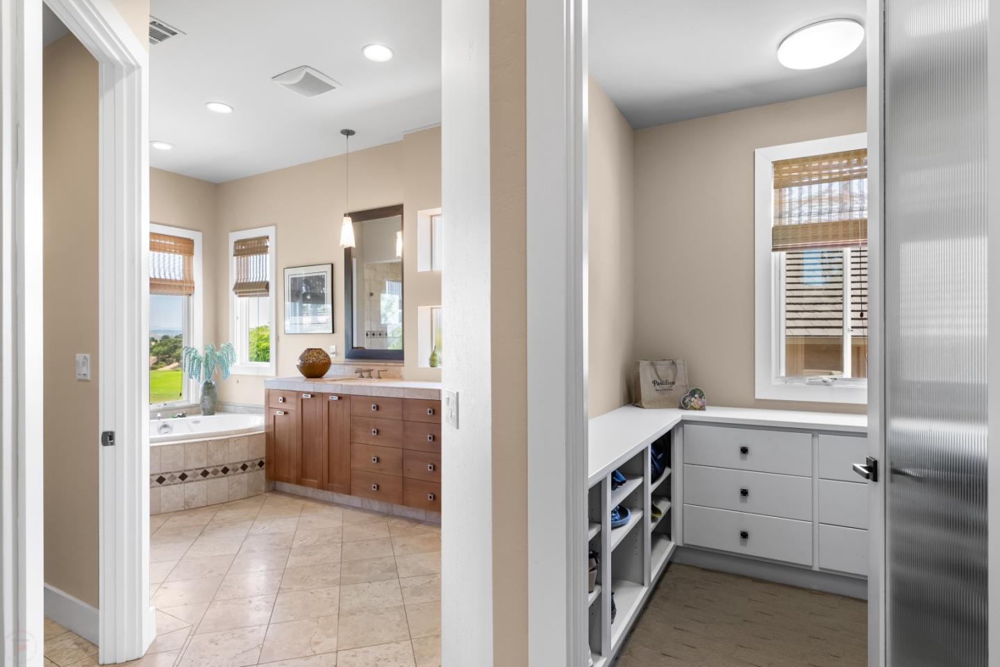 2369 Oak Creek Drive