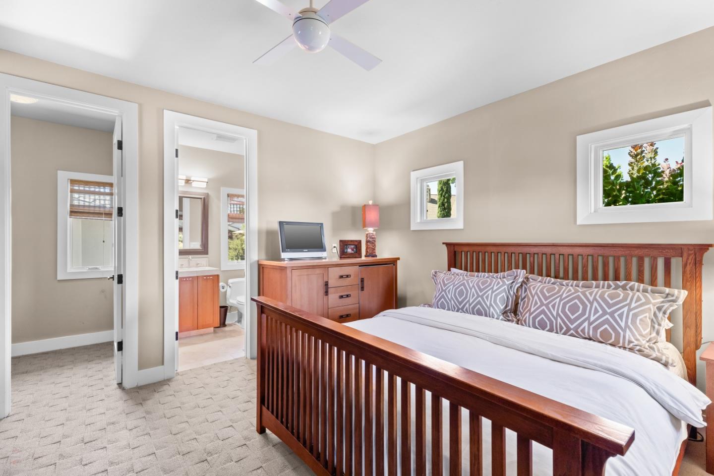 2369 Oak Creek Drive