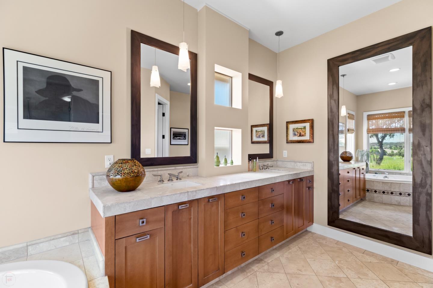 2369 Oak Creek Drive