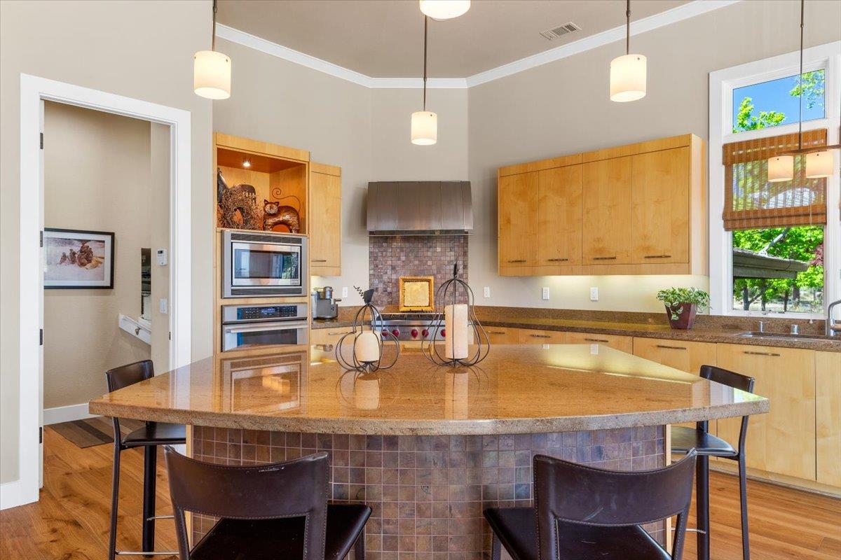 2369 Oak Creek Drive