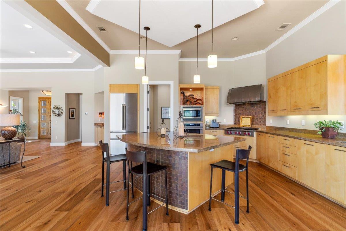 2369 Oak Creek Drive