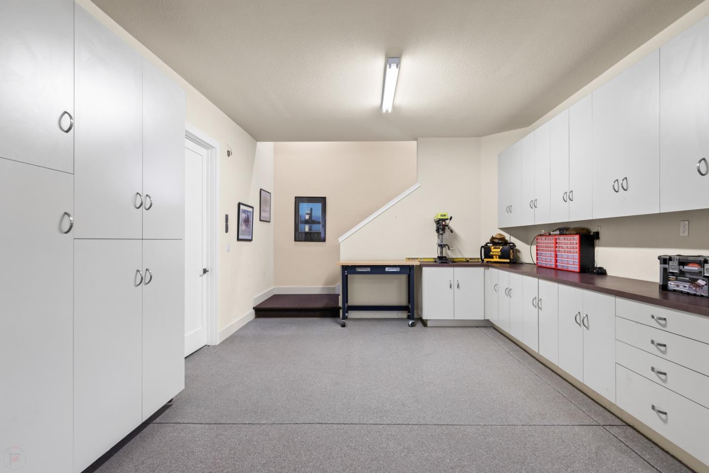 2369 Oak Creek Drive