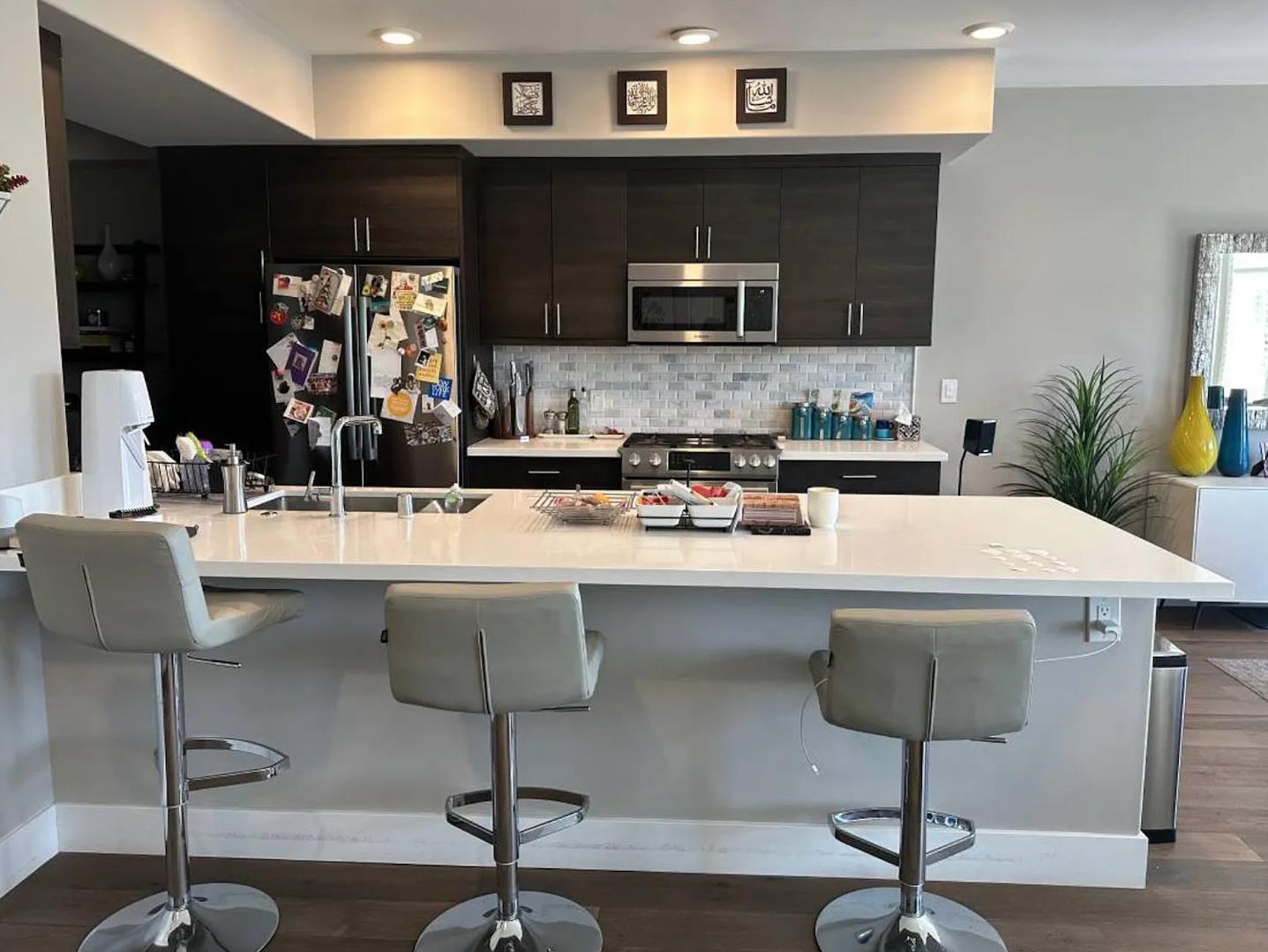400 Mariners Island Boulevard 115