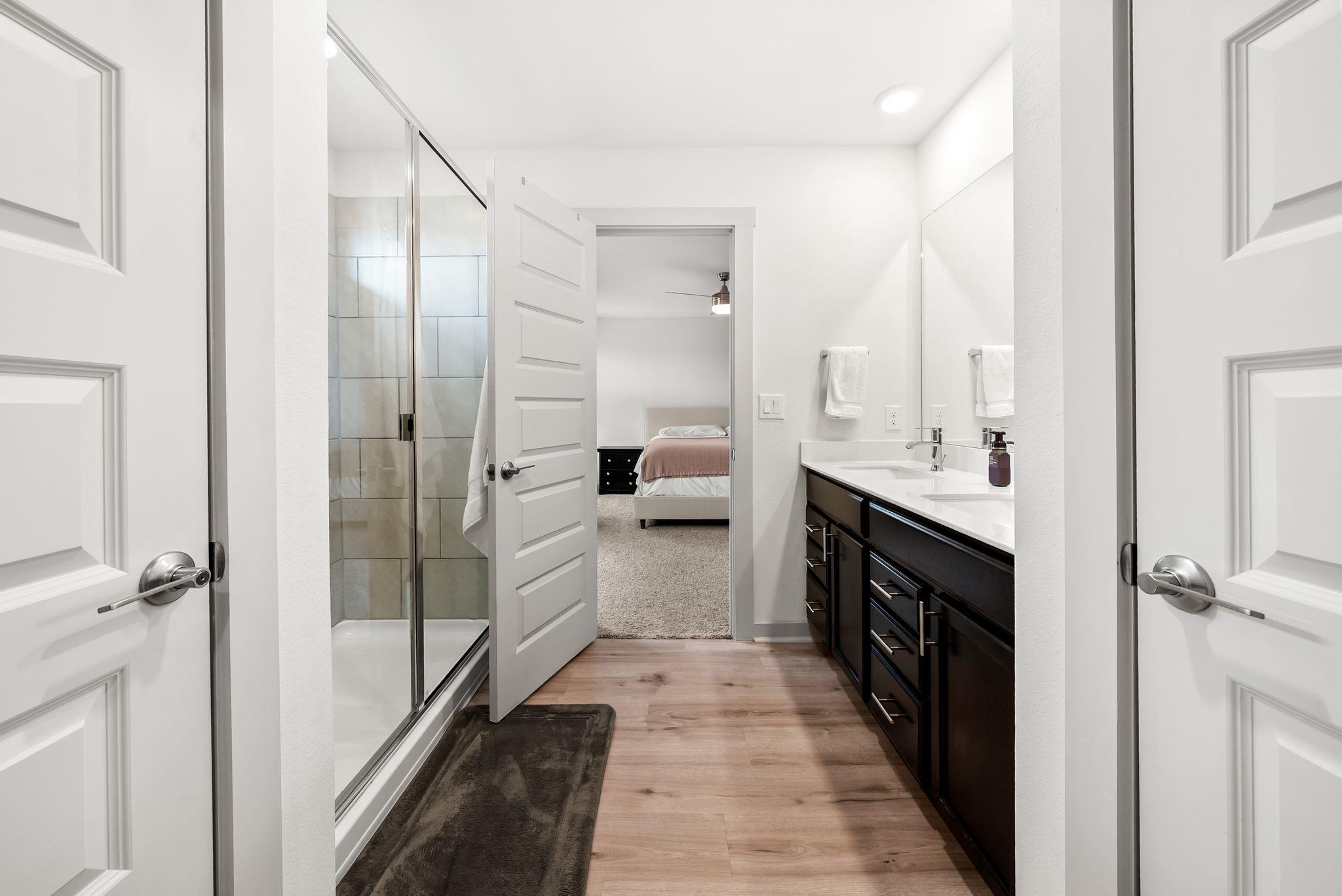 7904 Linda Michelle LN