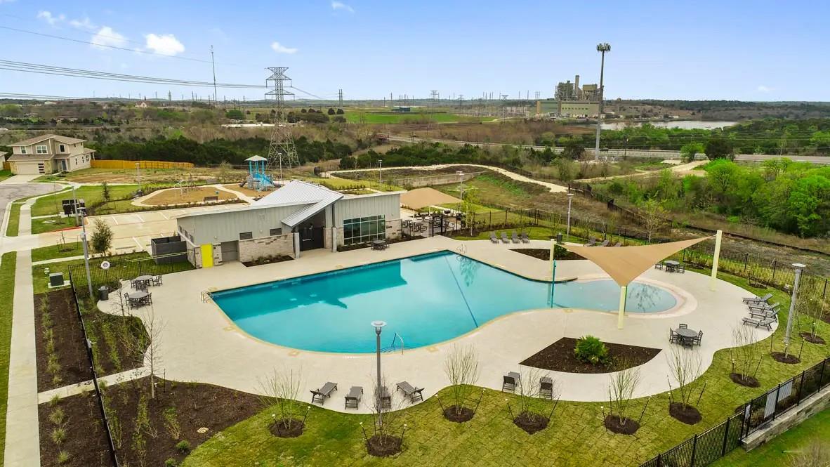 7904 Linda Michelle LN