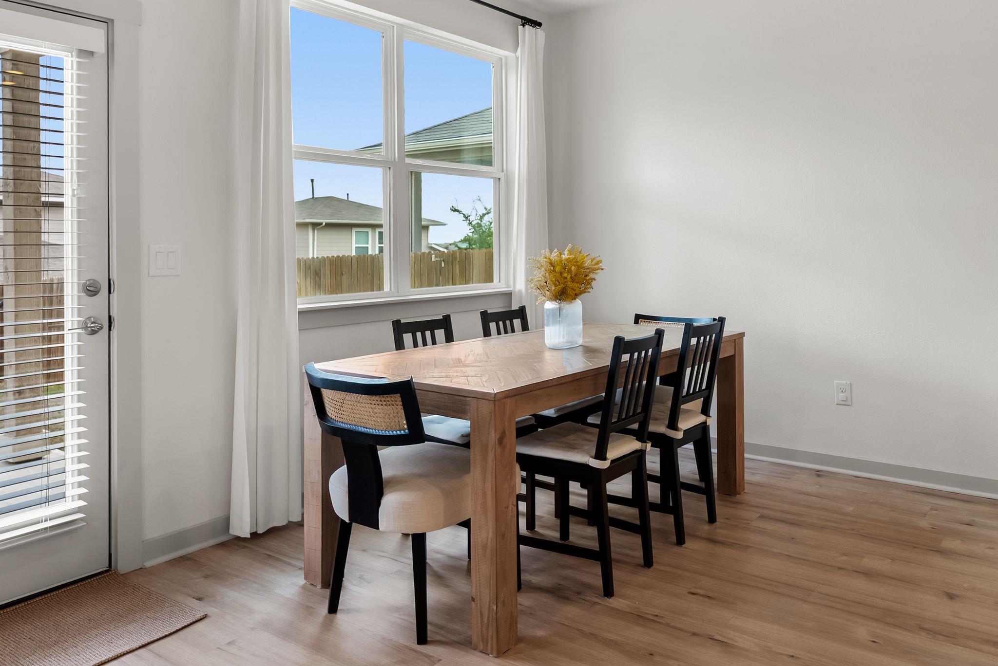 7904 Linda Michelle LN