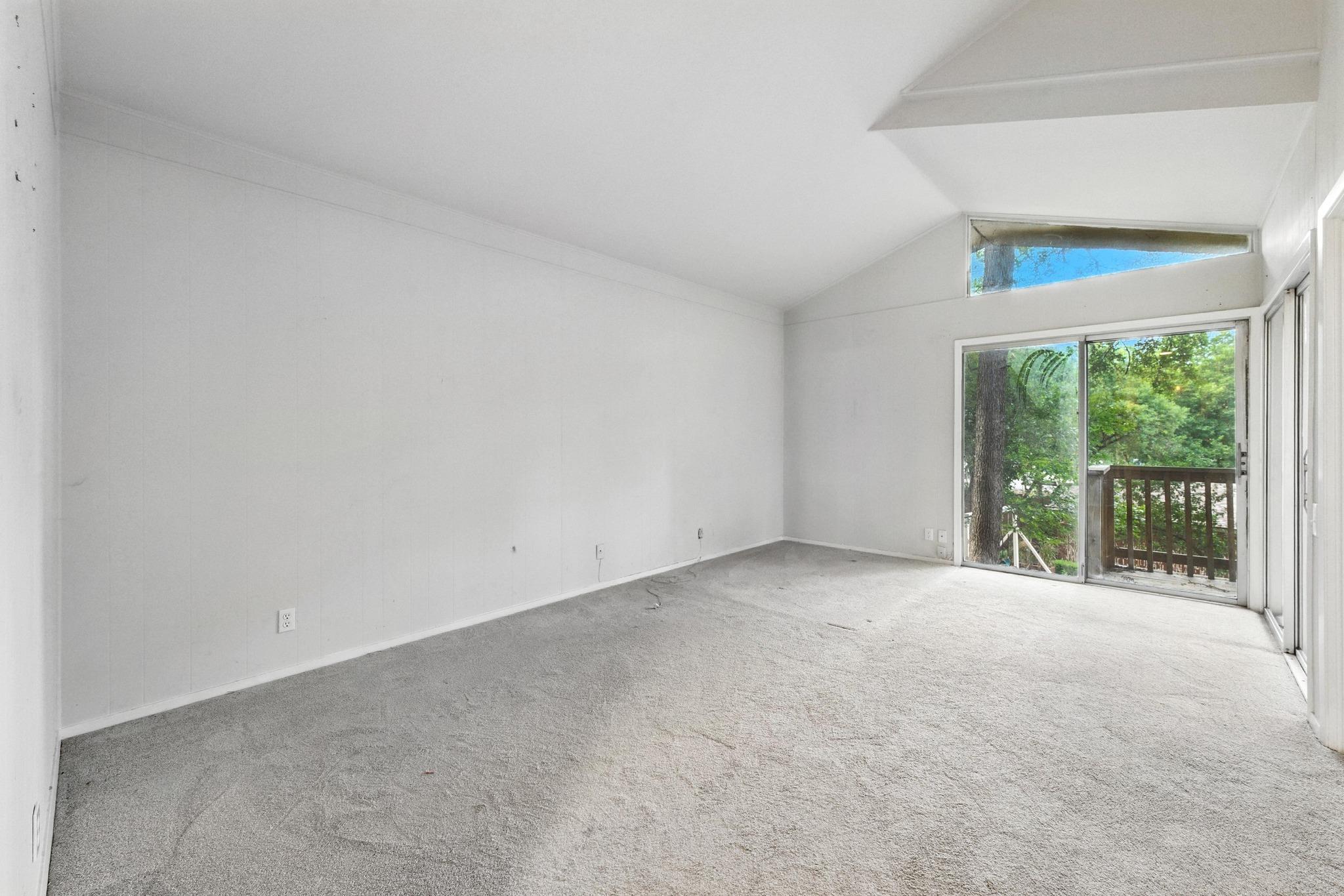1603 Westlake DR