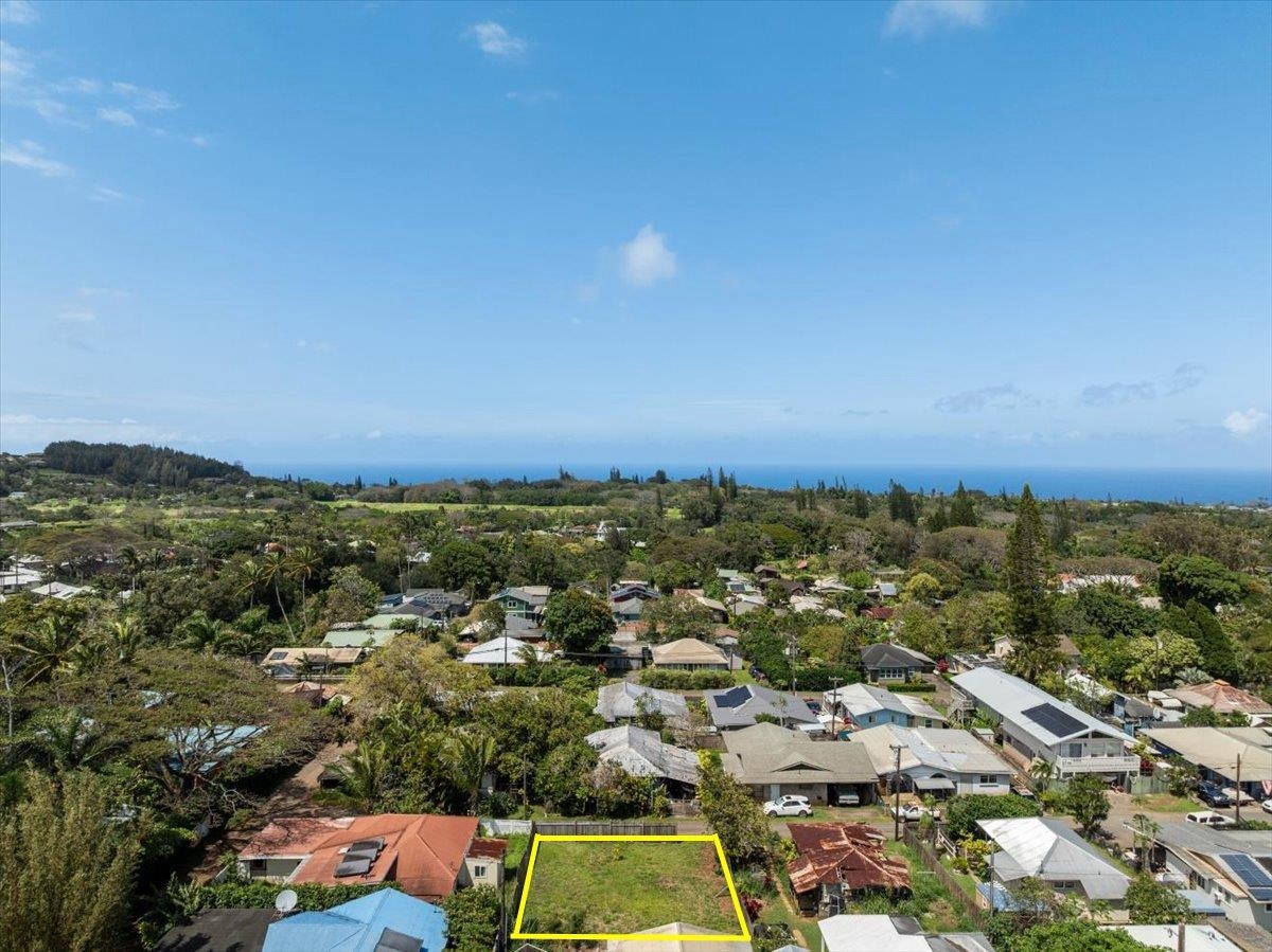 956 Kahealani St