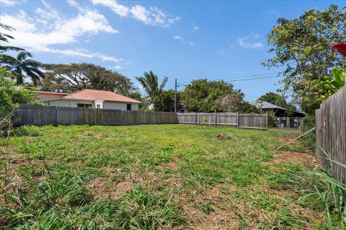 956 Kahealani St