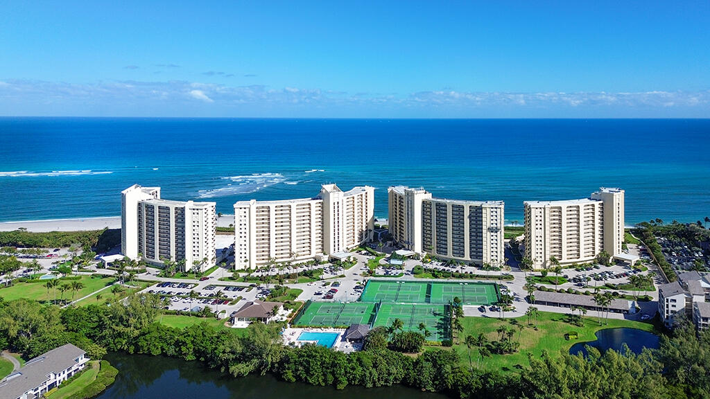 400 Ocean Trail Way 203