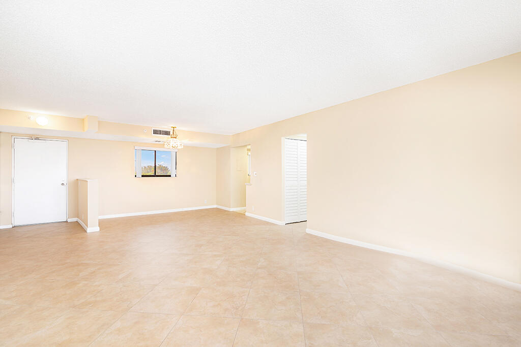 400 Ocean Trail Way 203