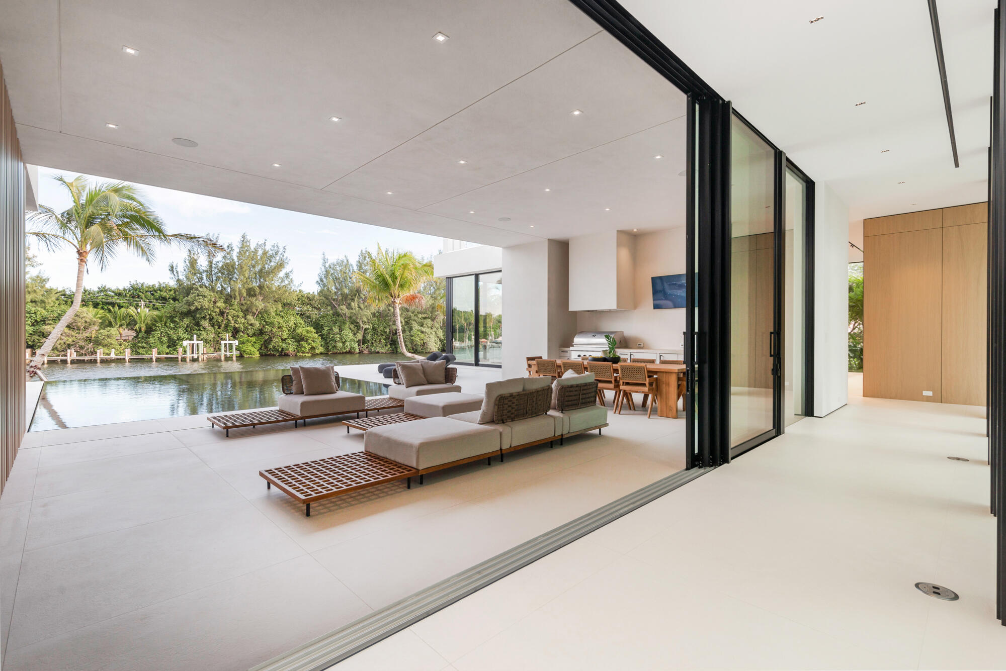 35 Spoonbill Road