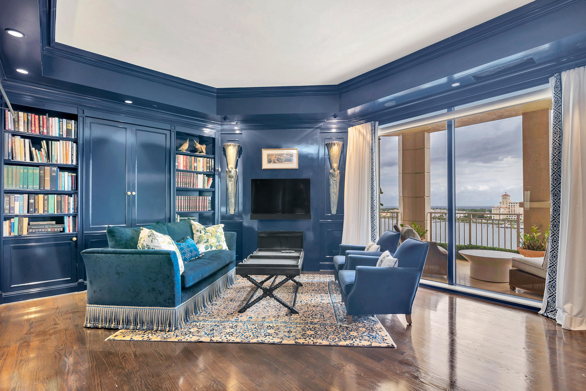 622 N Flagler Drive 904