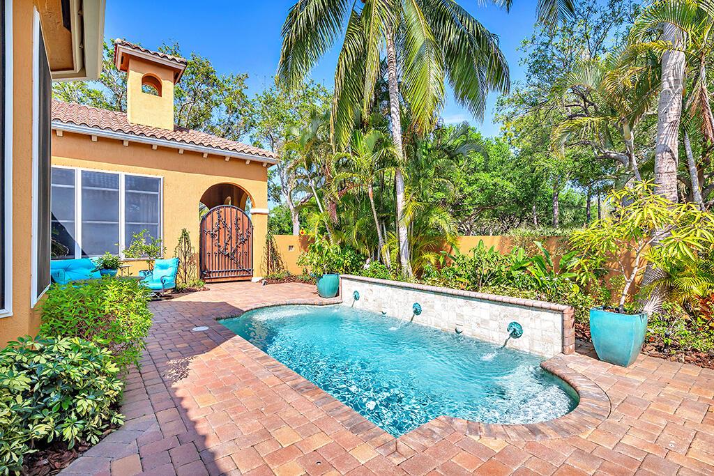 315 Galicia Way