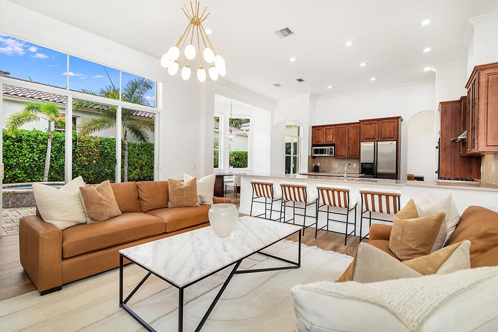 317 Galicia Way