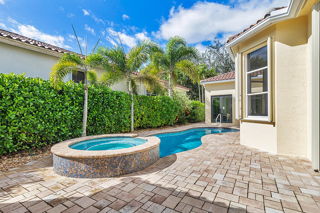 317 Galicia Way