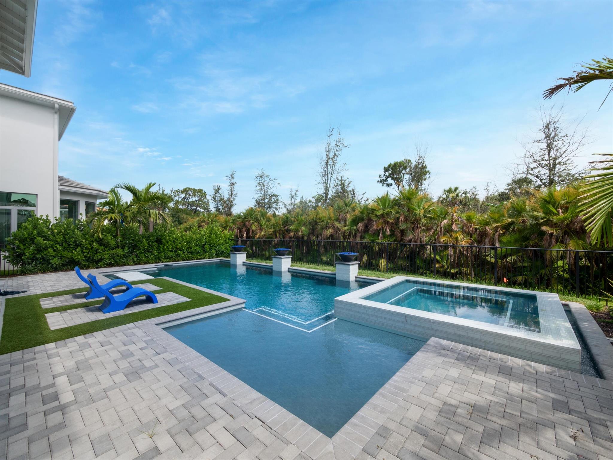 4214 Mendel Lane
