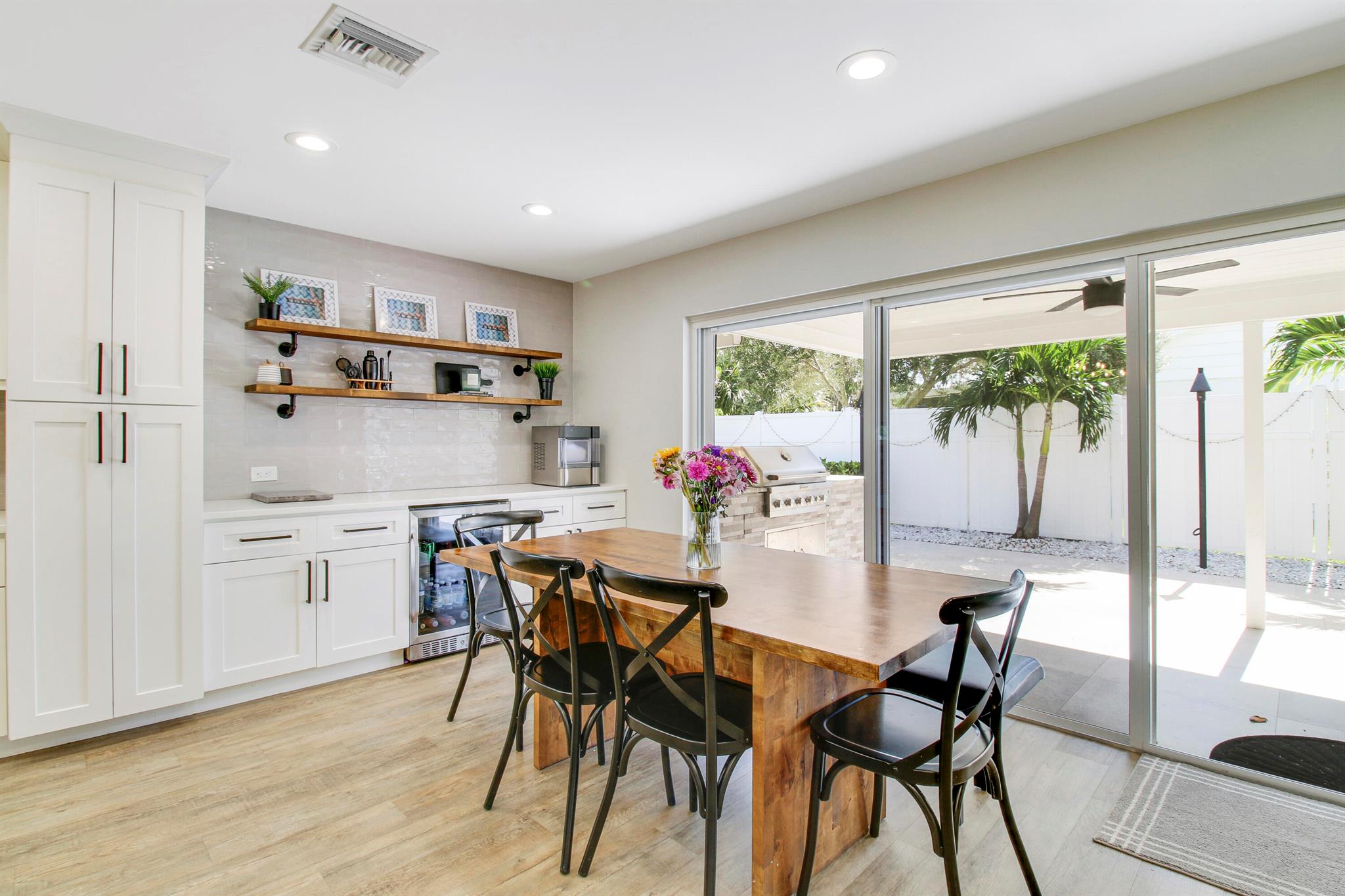 523 Harbour Road