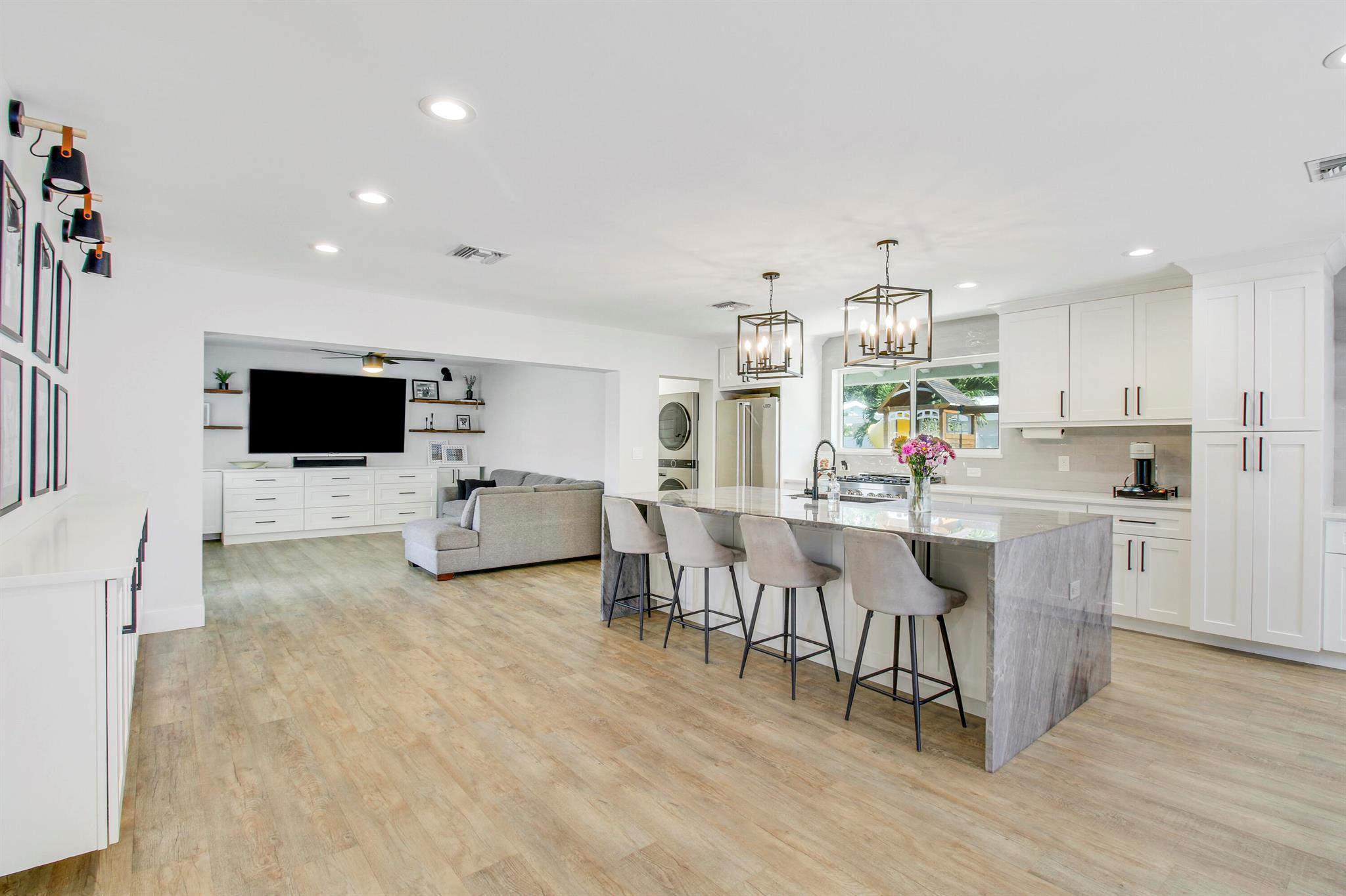 523 Harbour Road