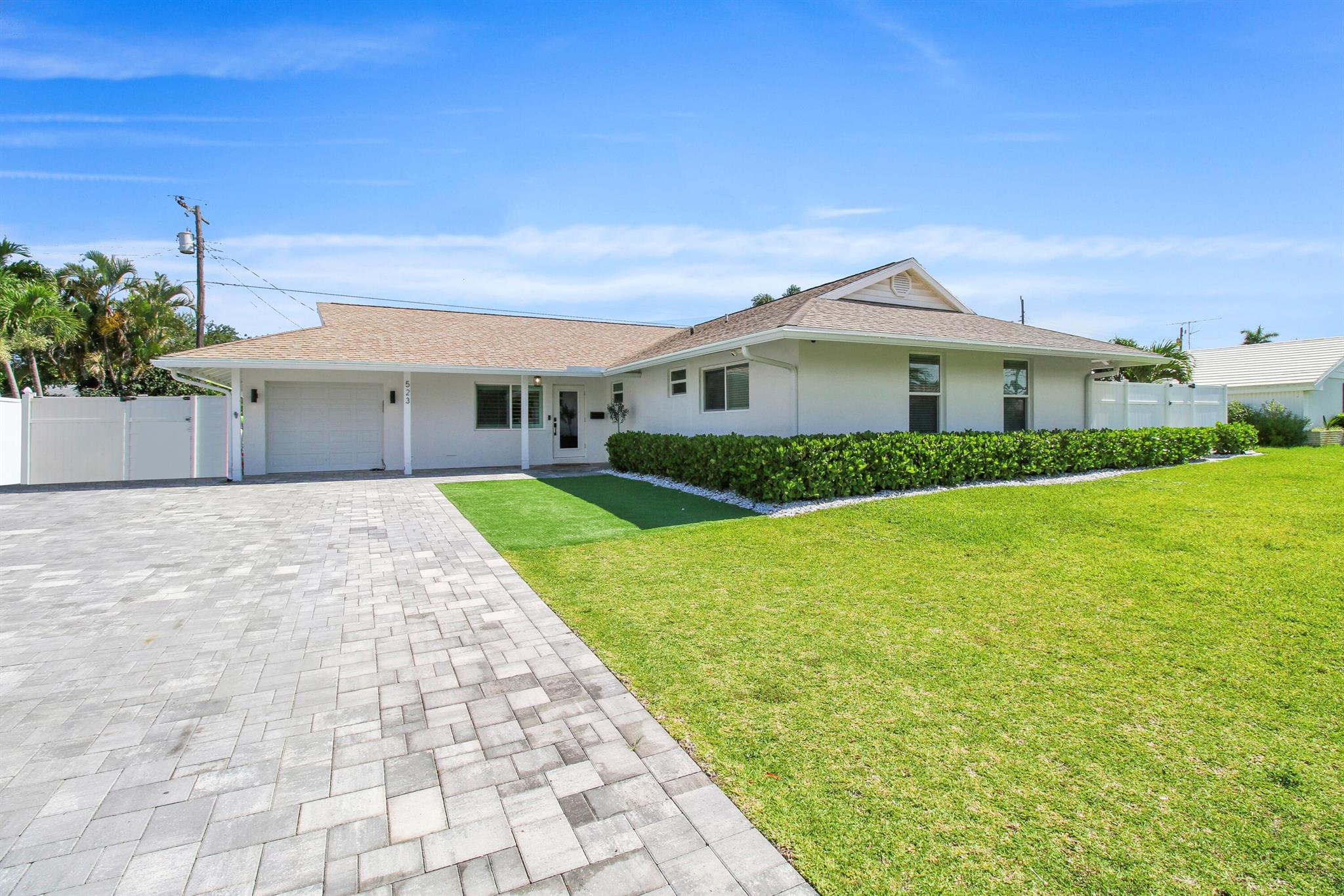 523 Harbour Road