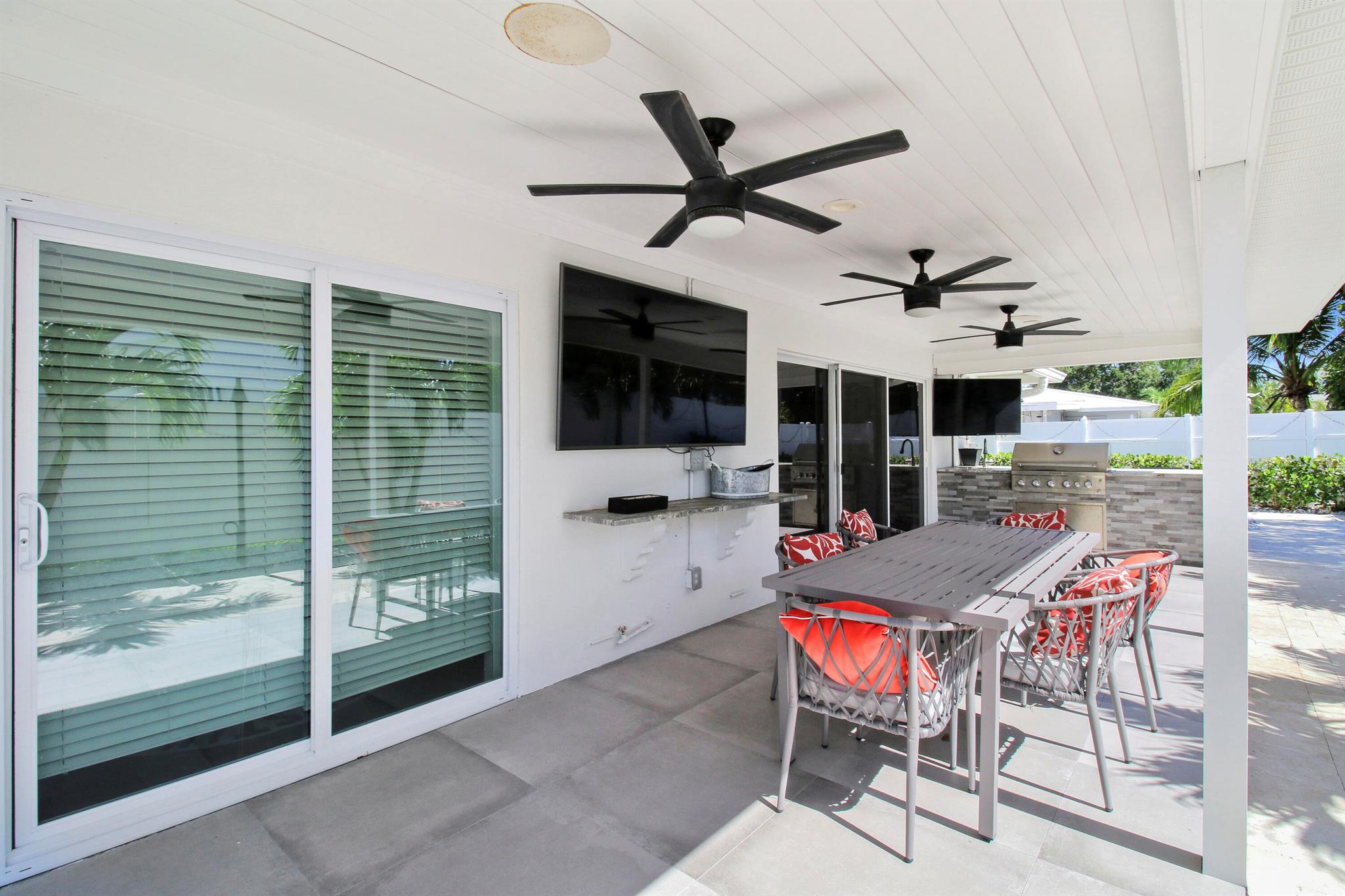 523 Harbour Road