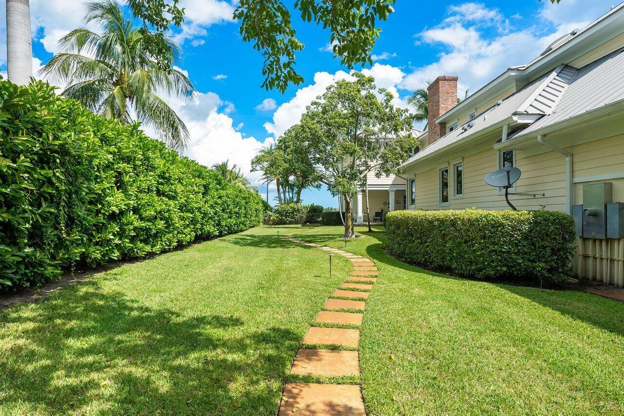 5559 Pennock Point Road