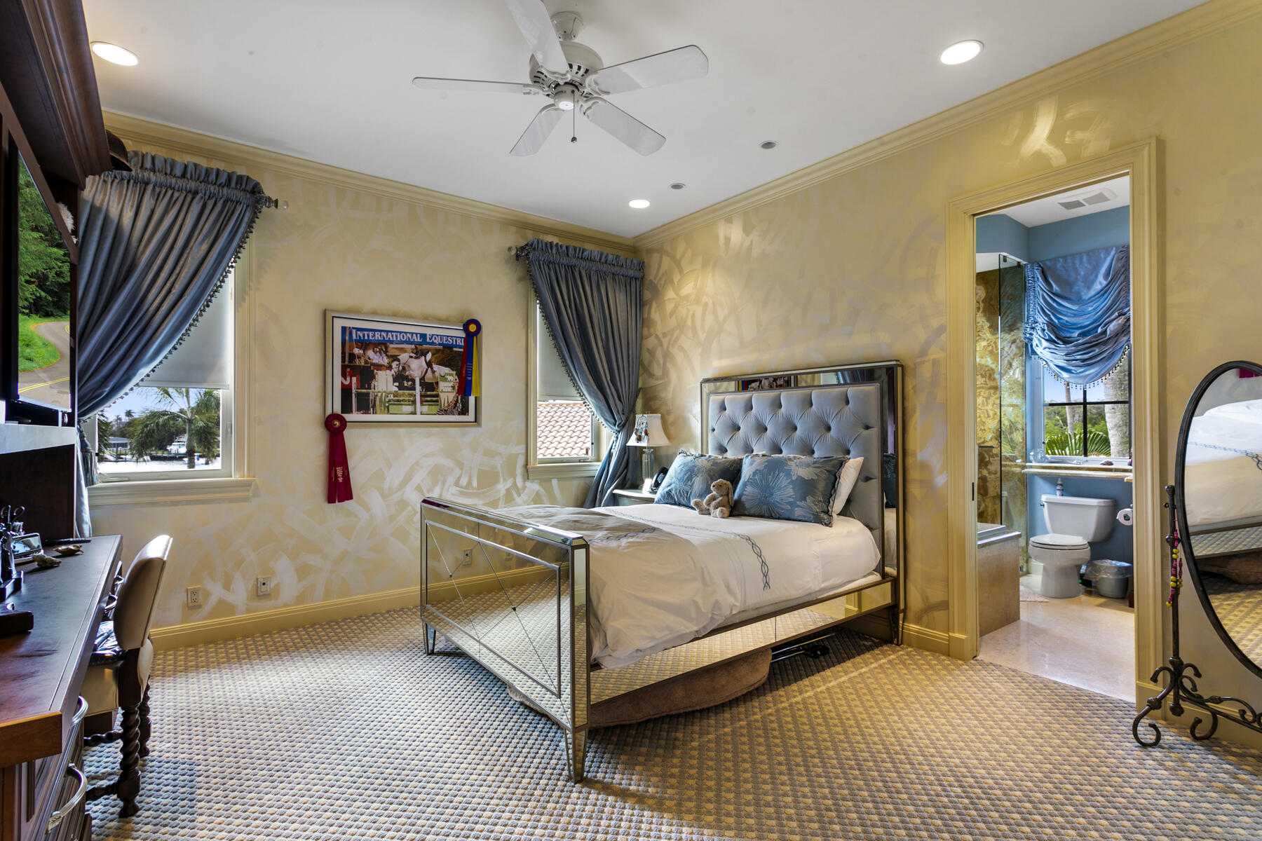 756 Harbour Isles Court