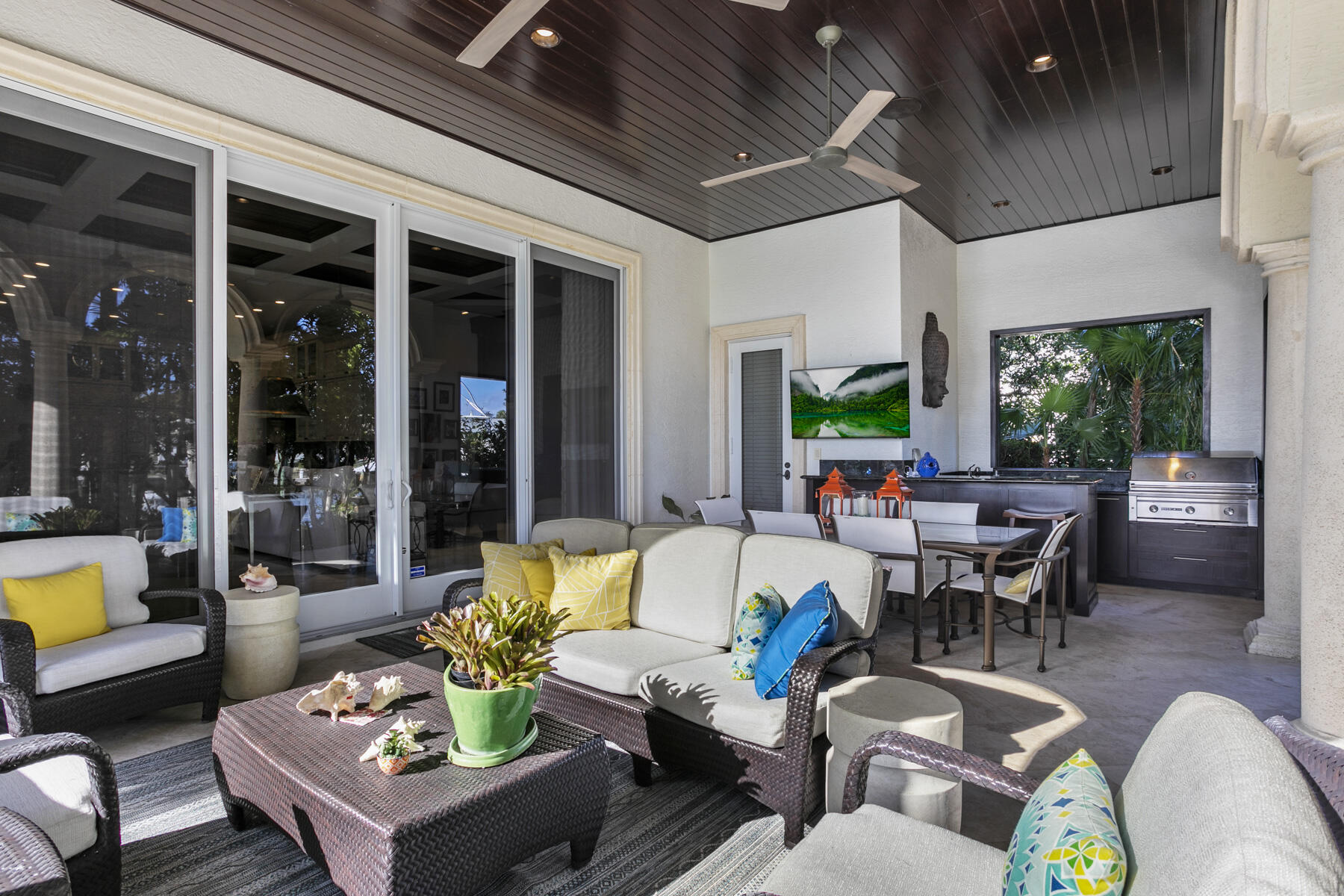 756 Harbour Isles Court