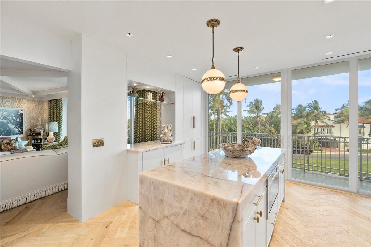 100 Royal Palm Way G3