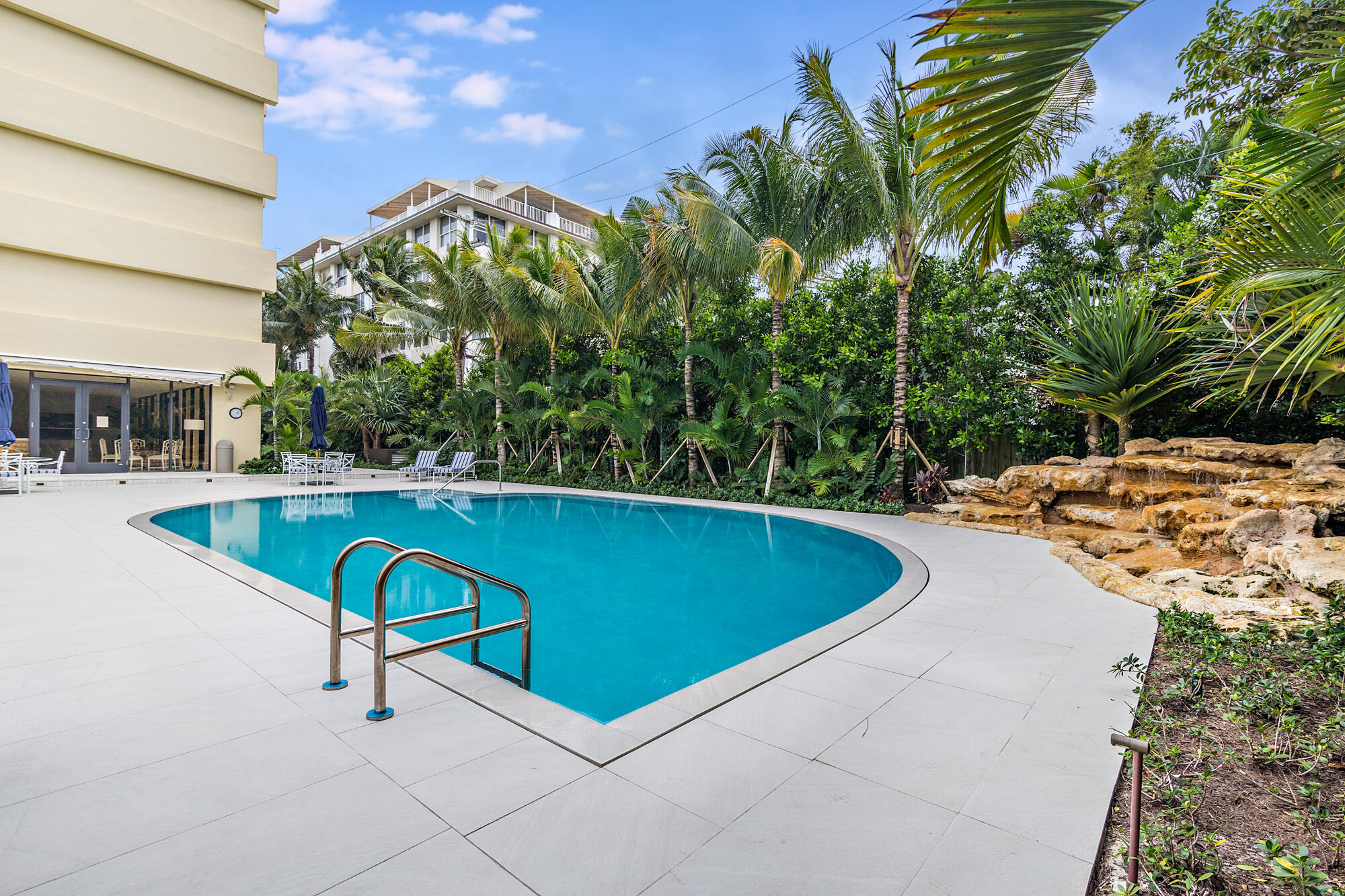 330 S Ocean Boulevard 5-D