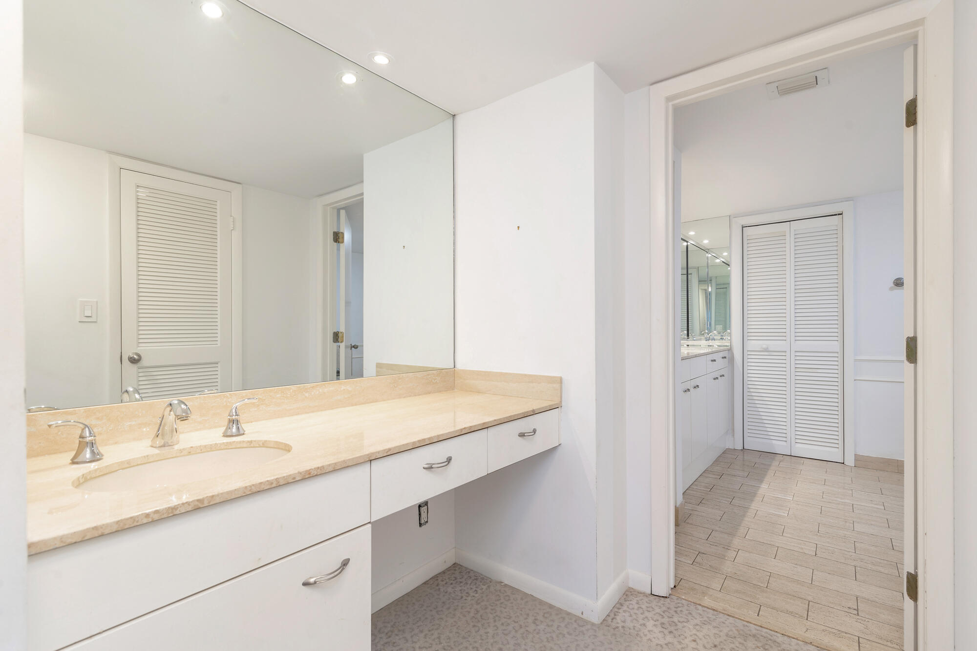 525 S Flagler Drive 9b