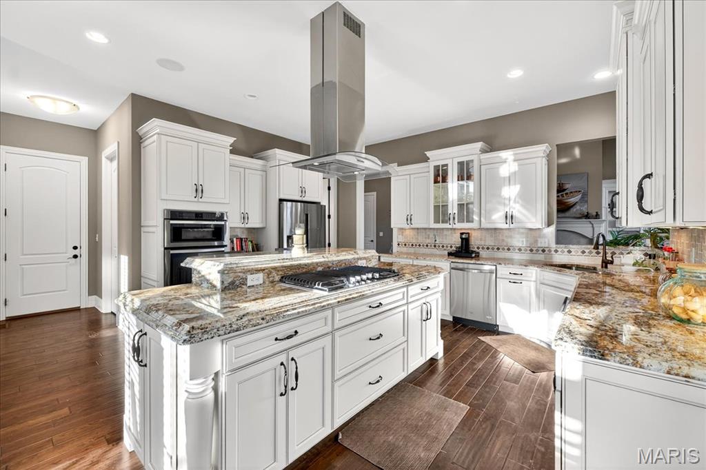 16906 Bottlebrush Court