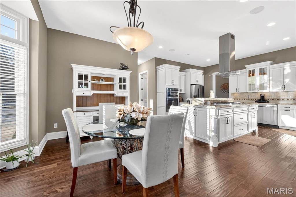 16906 Bottlebrush Court