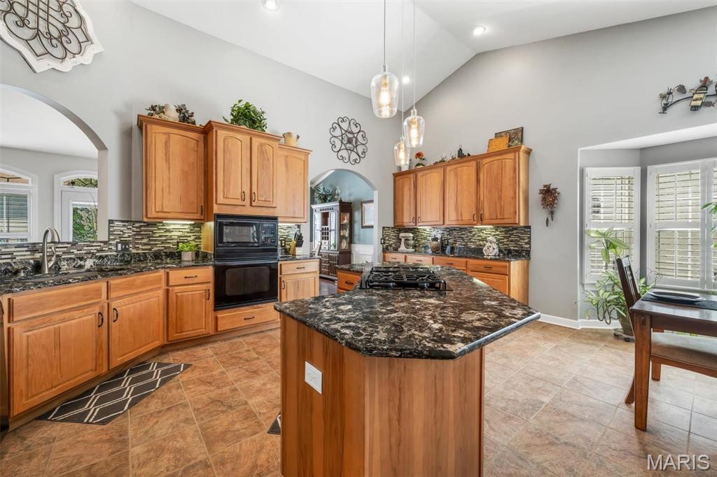 1028 Marions Cove Drive