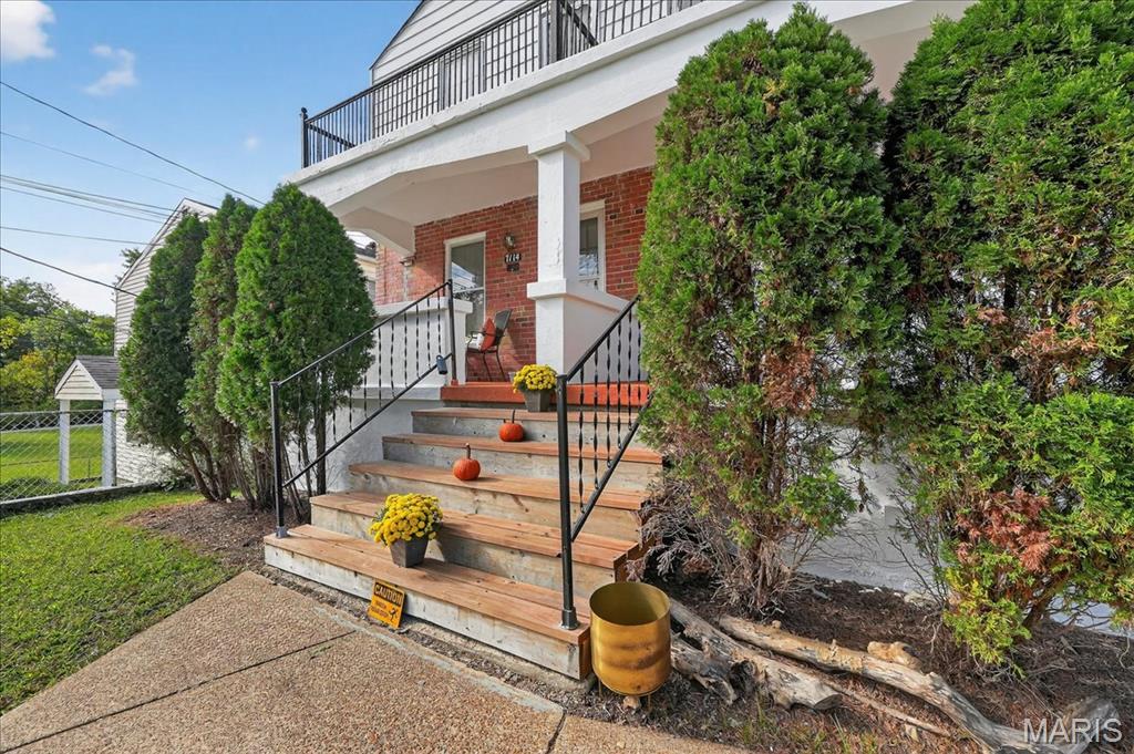 7114 Drury Lane