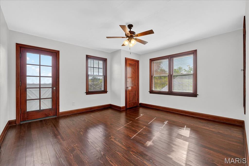 7114 Drury Lane