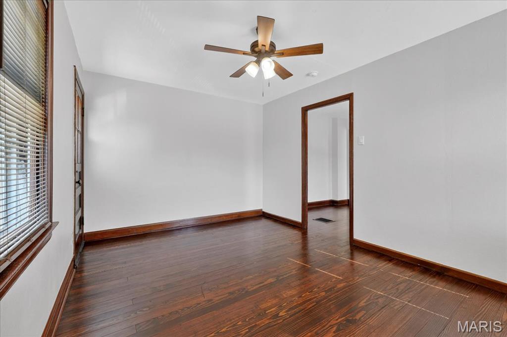 7114 Drury Lane