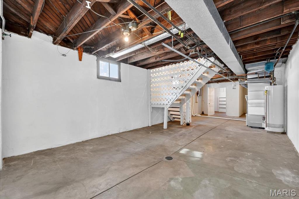 7114 Drury Lane