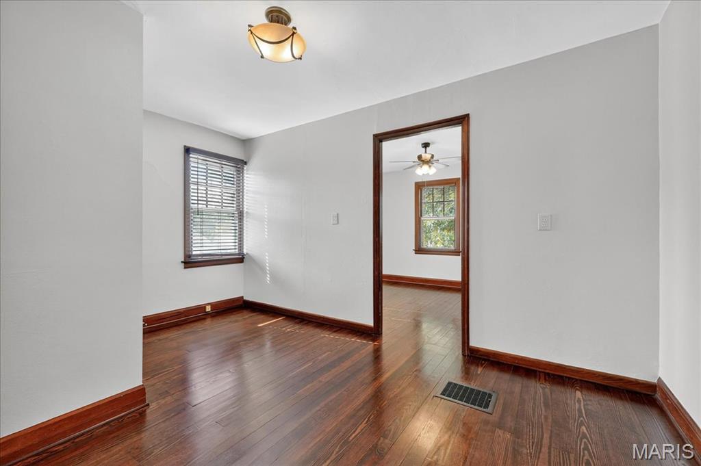 7114 Drury Lane