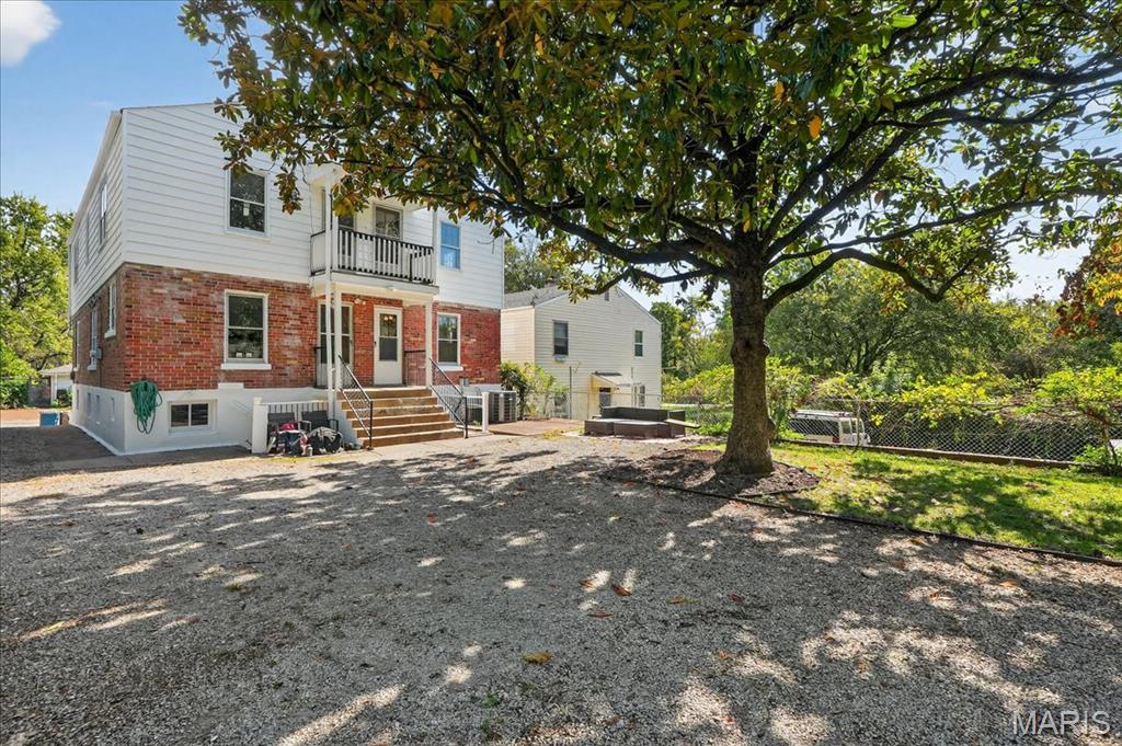 7114 Drury Lane