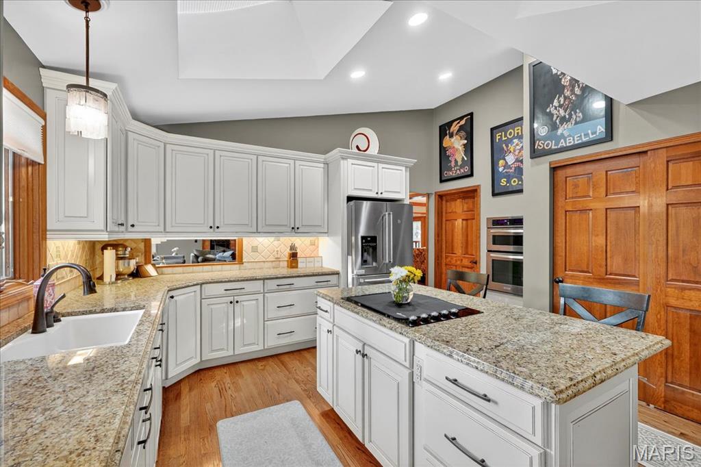 525 Black Canyon Court