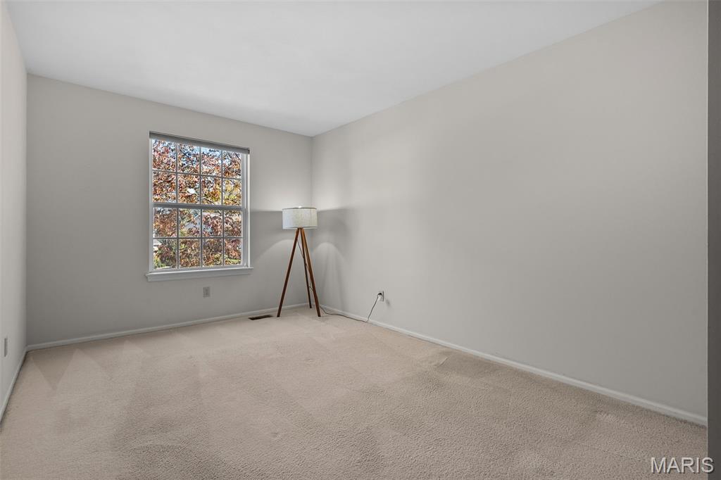 16866 Chesterfield Bluffs Circle