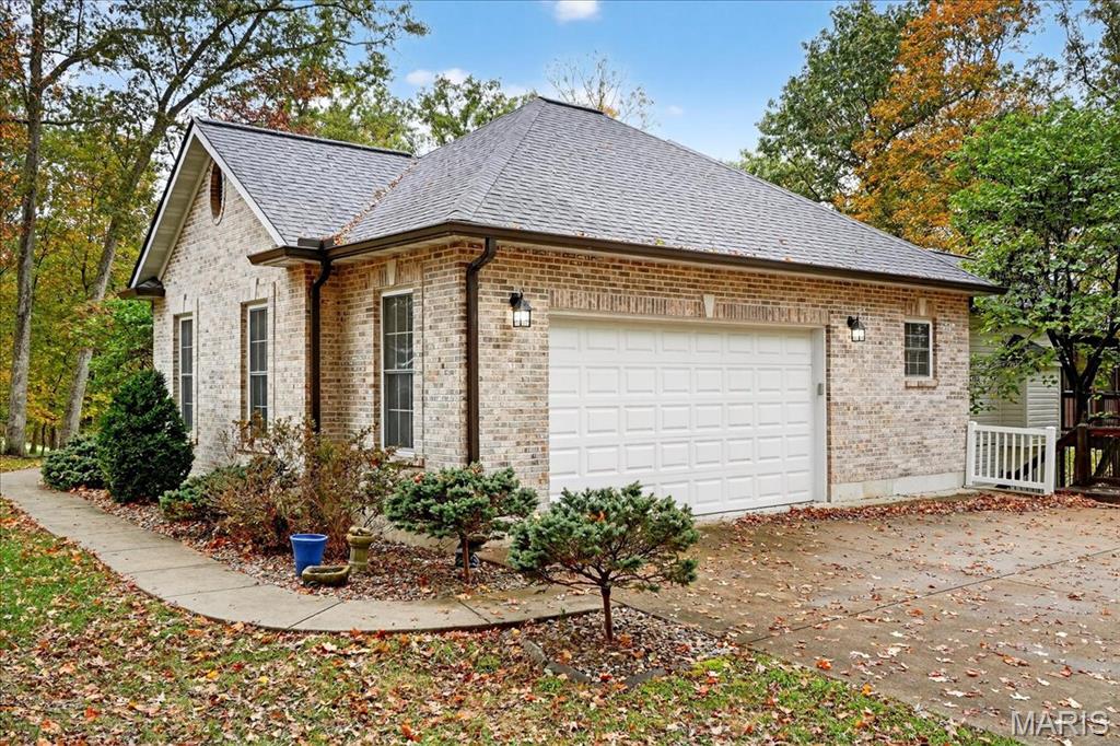 3940 Indian Ridge Lane