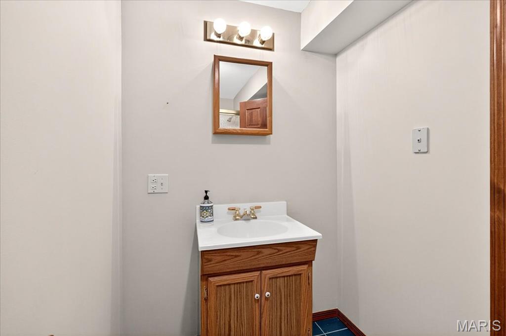 2316 Coventry Farm Court