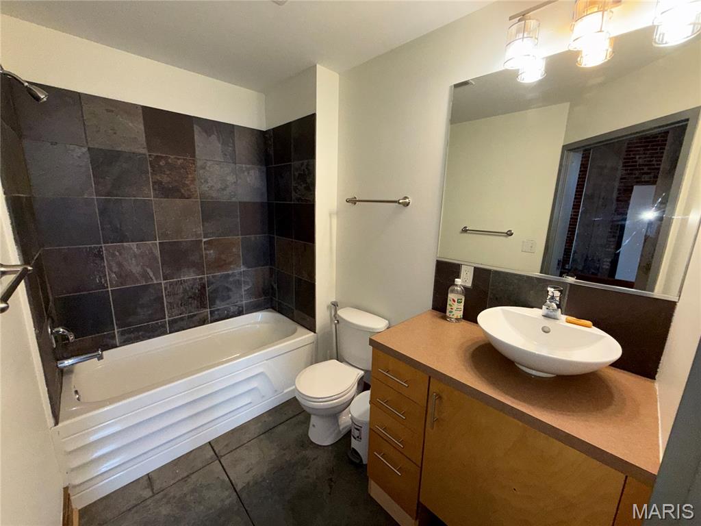 1601 Washington Avenue Unit: 311