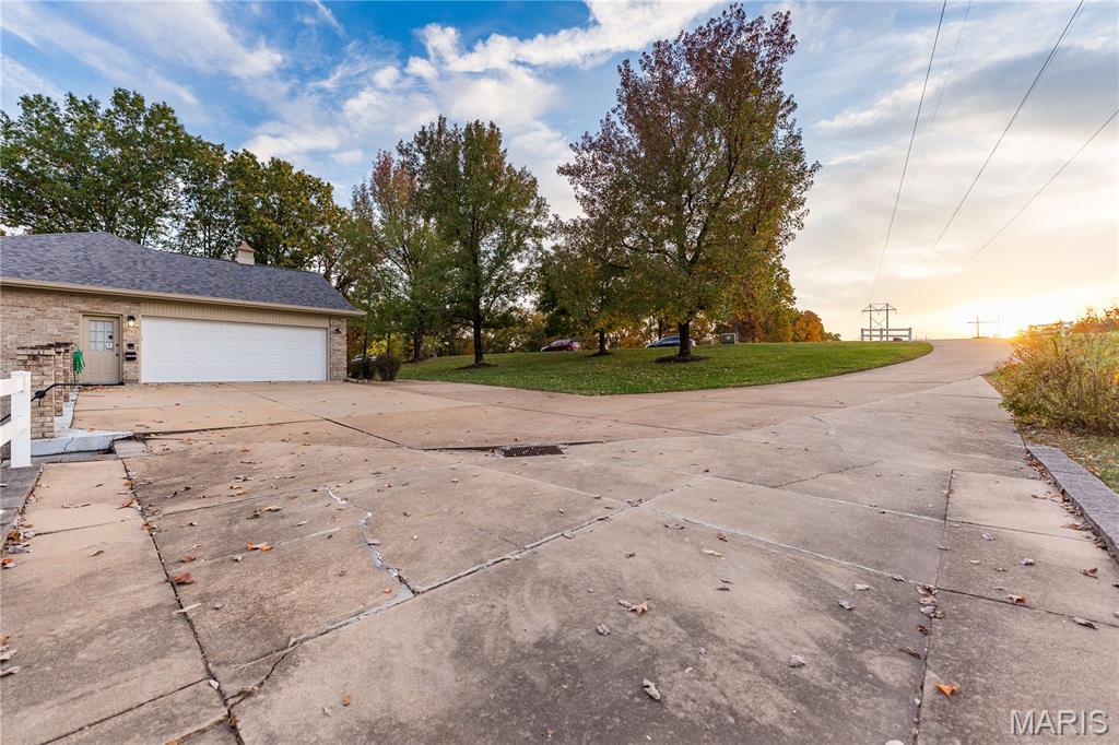 4344 Iron Mountain Bluff
