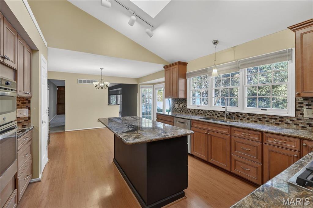 2316 Coventry Farm Court