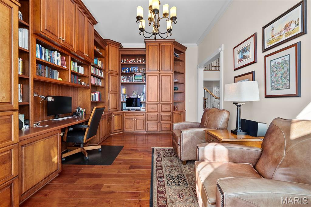 1103 Bonhomme Bluff Ct. Court