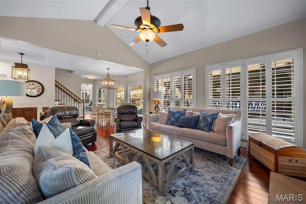 1103 Bonhomme Bluff Ct. Court